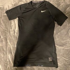 Nike Compression Short Sleeve Shirt Size: Medium